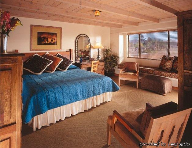 Rancho De Los Caballeros Wickenburg Room photo